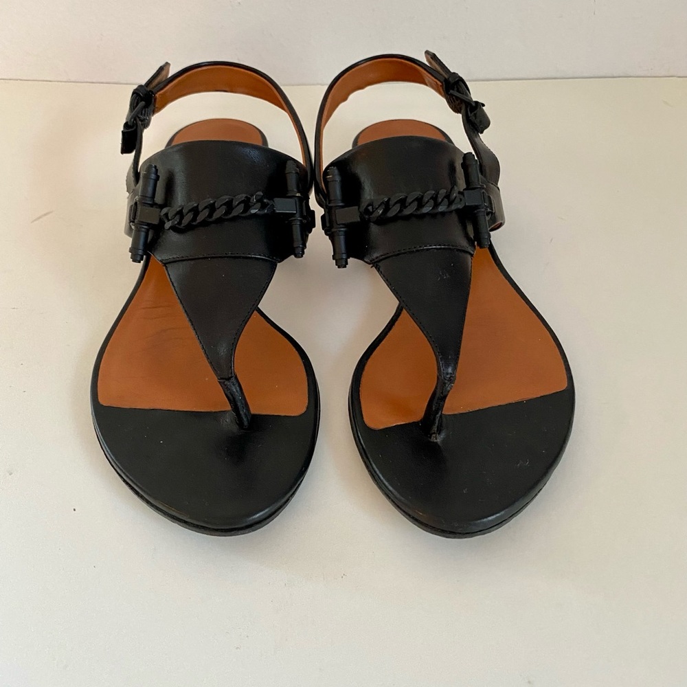 GIVENCHY BLK LEATHER HARNESS THONG SANDAL GOOD CONDITION FITS TRUE